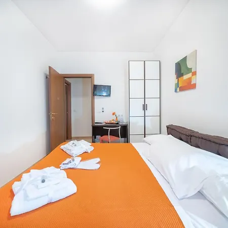 Residenza Al Centro Storico Affittacamere 2*