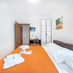 Residenza Al Centro Storico 게스트하우스 2*